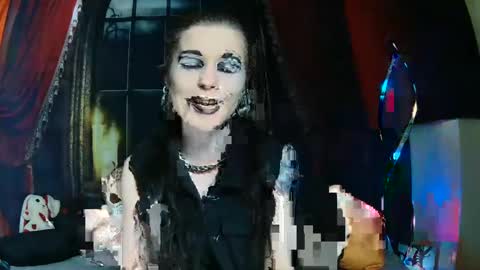 Snapshot of seraphinmunster chatting on March 5, 7:06 pm Seraphin Munster online show from March 5, 7:06 pm