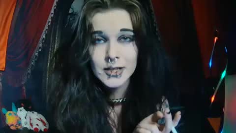 Snapshot of seraphinmunster chatting on December 15, 12:40 am Seraphin Munster online show from December 15, 12:40 am
