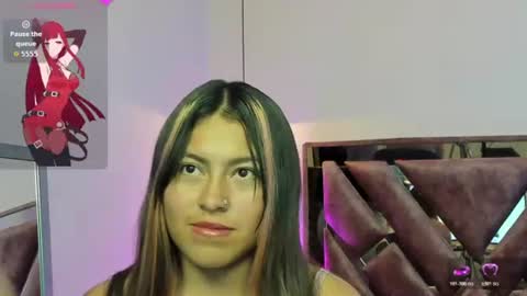 serena_ferraro online show from July 7, 3:42 am