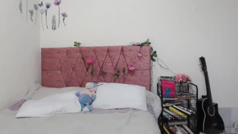 serenity_crystal online show from February 7, 10:41 pm