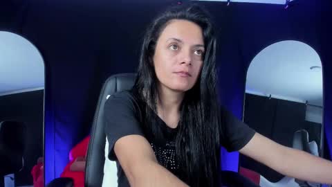 LUCERO online show from November 15, 6:25 am