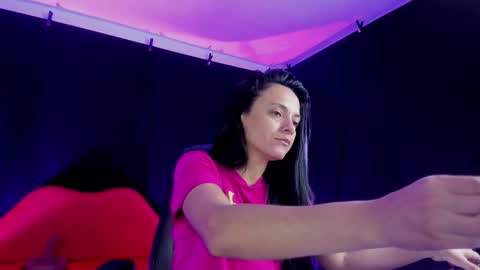 LUCERO online show from October 16, 3:09 am