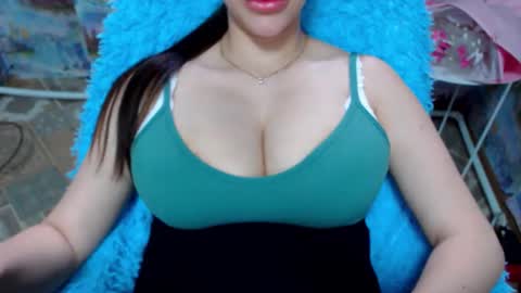 seu_cute online show from October 17, 11:46 am