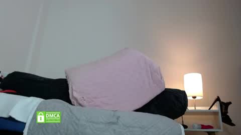 sexbella02 online show from April 22, 7:11 pm