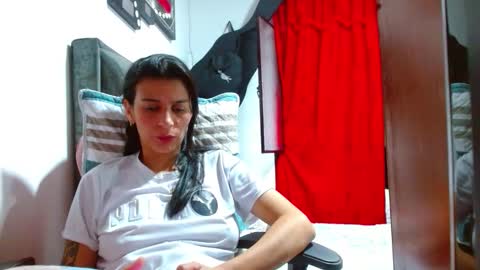 sexmilkdirty online show from October 15, 11:29 pm