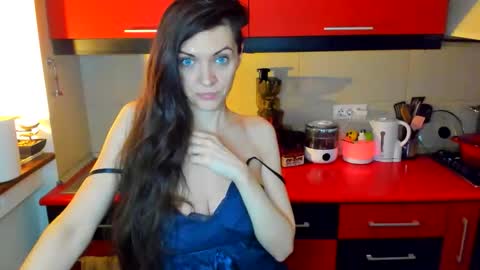 sexqueen1111 online show from September 29, 5:56 am
