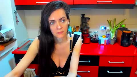 sexqueen1111 online show from March 12, 12:04 pm