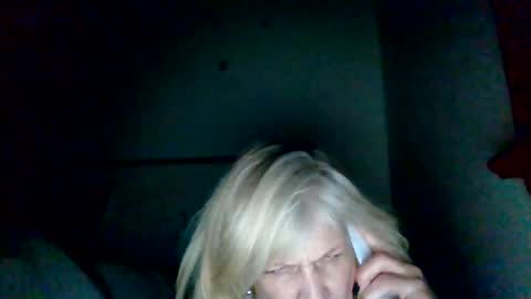 Leeah CloudZzz online show from March 9, 8:50 am