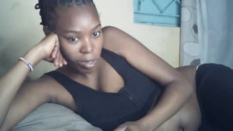 sexxy_curvy23 online show from July 17, 4:06 am