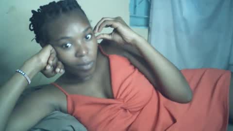sexxy_curvy23 online show from July 28, 12:48 pm