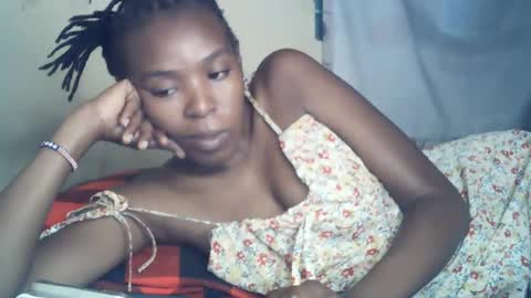 sexxy_curvy23 online show from June 25, 5:12 am