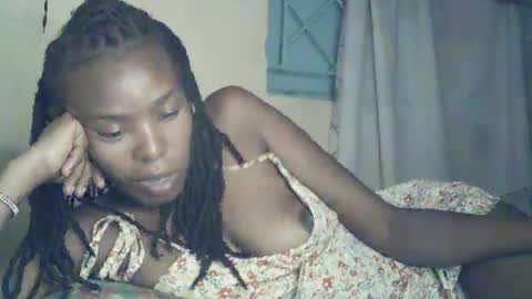 sexxy_curvy23 online show from June 23, 3:59 am