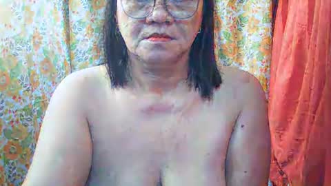 misslovely j online show from December 15, 1:11 am