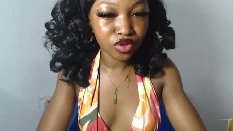 sexy_bluey247 online show from April 23, 2:52 am