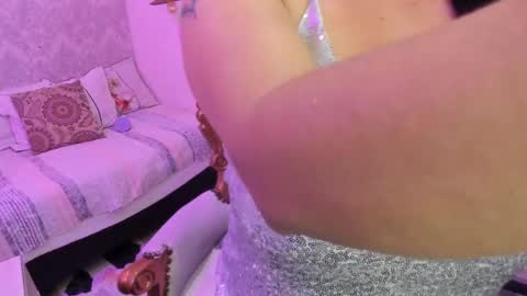Snapshot of sexy_cristall chatting on March 1, 9:37 pm C R I S T A L online show from March 1, 9:37 pm