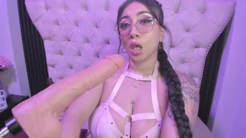  C R I S T A L  online show from March 12, 1:30 am