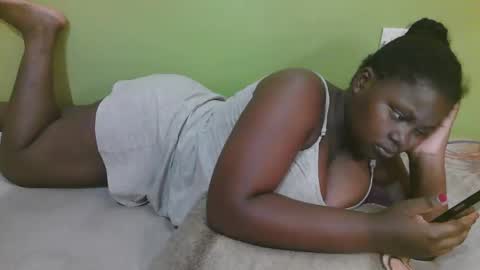 Snapshot of sexy_divana chatting on March 9, 6:21 pm sexy_divana online show from March 9, 6:21 pm