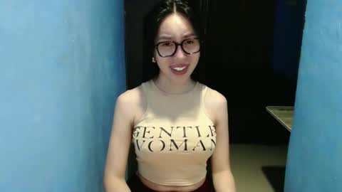 sexy_emily92 online show from March 14, 10:55 pm