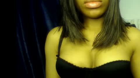 Ella online show from July 10, 9:43 am