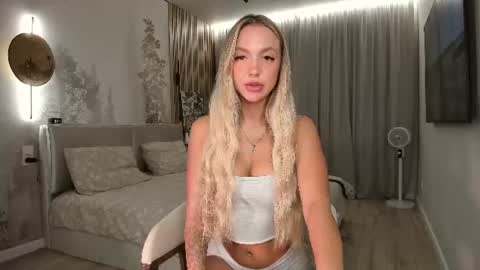 sexy_leksy online show from August 6, 6:59 pm