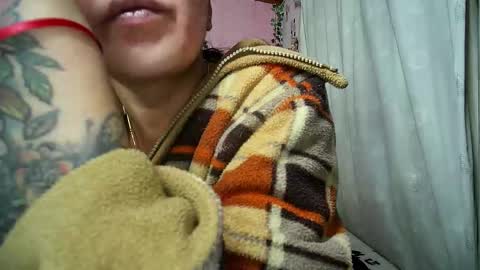 sexy lolas online show from January 9, 2:27 am