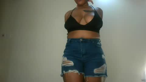 sexy_lyna online show from June 19, 11:03 am