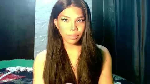 Nicole online show from May 15, 10:51 am
