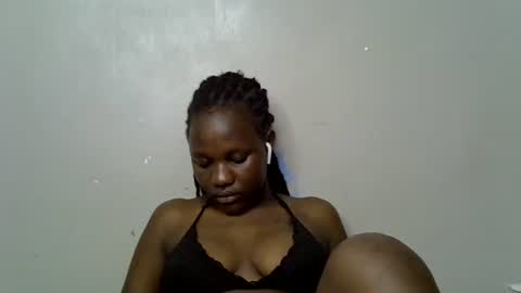 sexy_mamii2 online show from March 18, 5:45 am