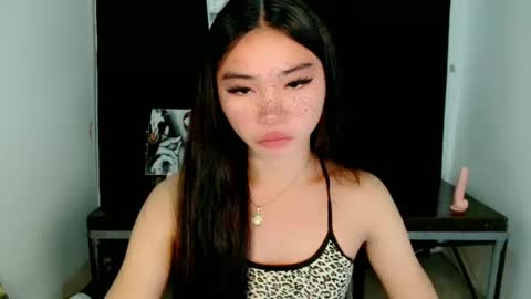 mika online show from February 26, 10:43 pm