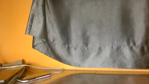 sexy_petitqueen online show from June 16, 4:13 am