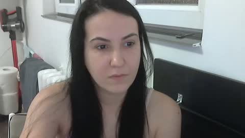 Snapshot of sexy_slimm25 chatting on February 20, 9:31 pm Slimm online show from February 20, 9:31 pm