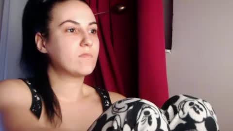 Snapshot of sexy_slimm25 chatting on February 28, 10:17 pm Slimm online show from February 28, 10:17 pm