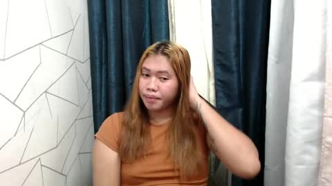 SOFIE  The woman who lives in the province online show from July 5, 10:15 pm