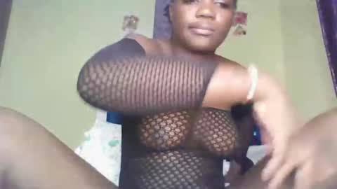 Snapshot of sexy_talia1 chatting on October 28, 11:31 pm Eunice online show from October 28, 11:31 pm