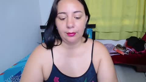 Snapshot of sexy_ticki chatting on December 7, 2:57 pm janel online show from December 7, 2:57 pm