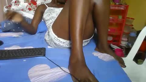 sexy_titz online show from October 4, 9:15 am