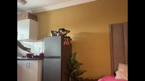 sexyasszeeee online show from January 18, 10:22 am