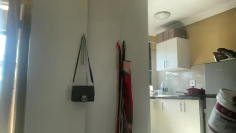 sexyasszeeee online show from February 3, 7:24 am