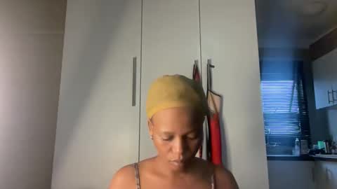 sexyasszeeee online show from December 21, 4:11 pm