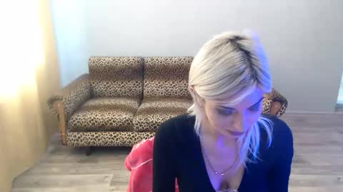 Snapshot of sexybeatriice chatting on September 30, 6:30 am sexybeatriice online show from September 30, 6:30 am