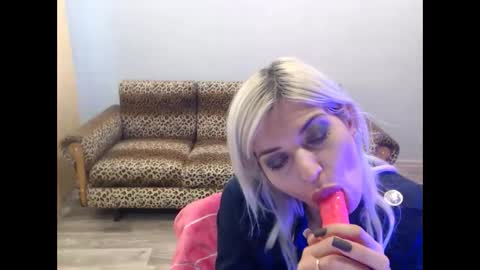 Snapshot of sexybeatriice chatting on October 17, 7:11 am sexybeatriice online show from October 17, 7:11 am