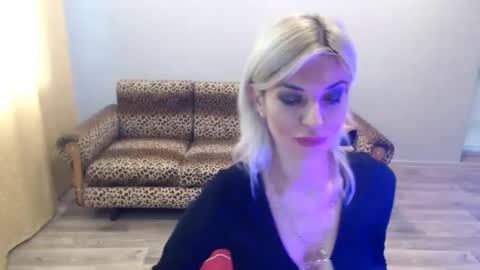 sexybeatriice online show from November 21, 8:05 am