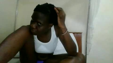 yvonne online show from July 13, 10:16 am
