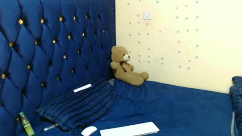 Sexybilha483 online show from March 21, 6:18 am