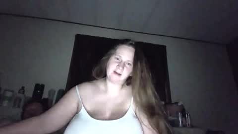 Etowngirl14 online show from January 14, 4:04 am