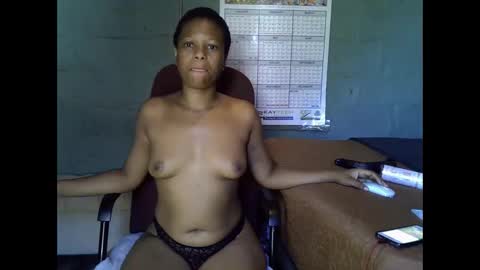 sexyboobs16 online show from December 19, 6:38 am