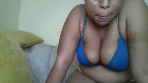 sexybuttie01 online show from April 10, 9:26 am