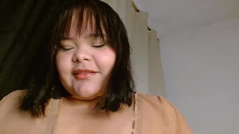Snapshot of sexychubbyy chatting on December 26, 11:24 pm Eva online show from December 26, 11:24 pm