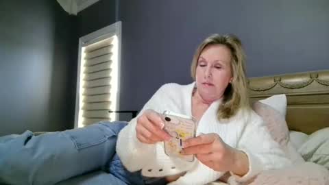 LisaisLuscious online show from February 5, 3:15 pm