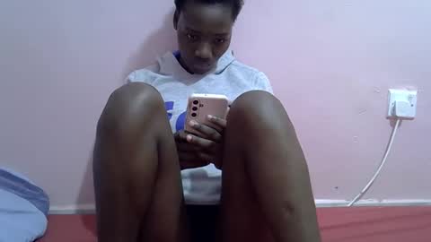 sexyghurl12 online show from March 6, 4:57 pm